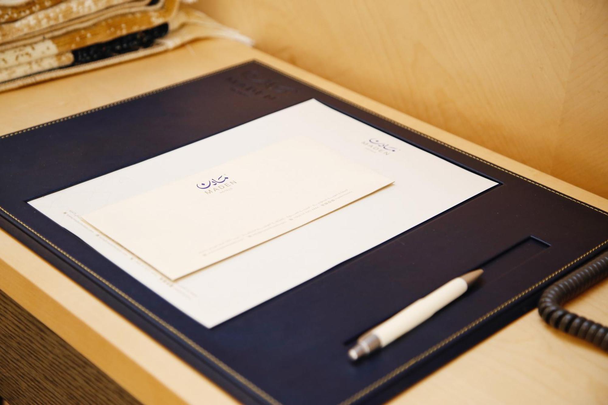 Maden Alrawda Hotell Medina Exteriör bild A pen and notepad